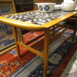 711 8008 COFFEE TABLE